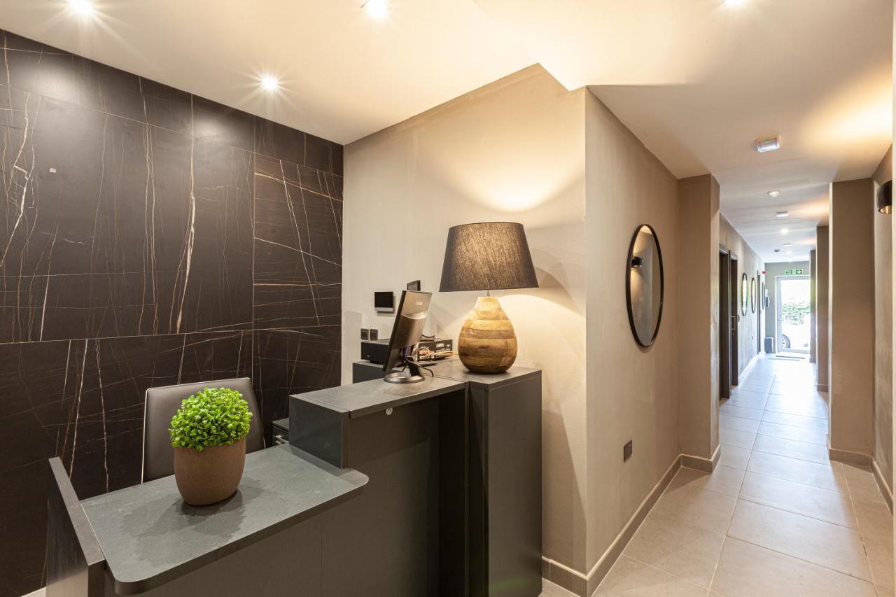 Charming,Comfortable And Centrally Located Group Accomodation Gzira Luaran gambar